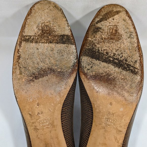 Size 8 Italian Leather Peep Toe Pumps Wit Floral Snakeskin Pattern, Bruno Magli - Picture 6 of 9